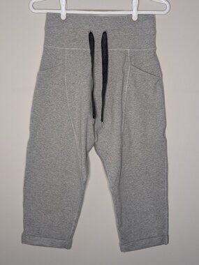 Lululemon Liberty Crop Pants Light Grey French Terry Size 4